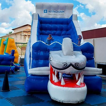 Wyndham Olimpia Royal Hotels Eksteriør bilde Inflatable slide