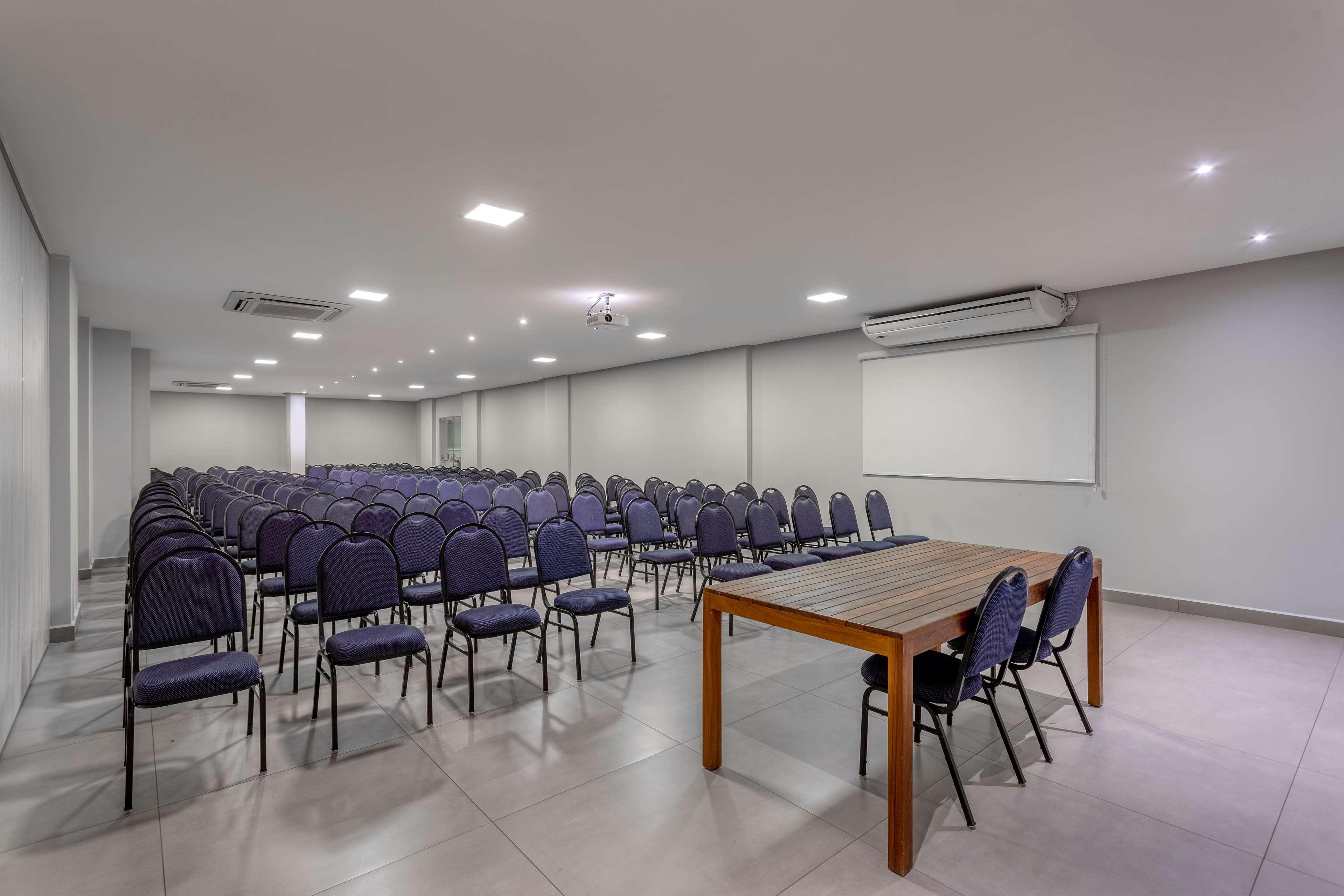 Wyndham Olimpia Royal Hotels Eksteriør bilde Meeting room