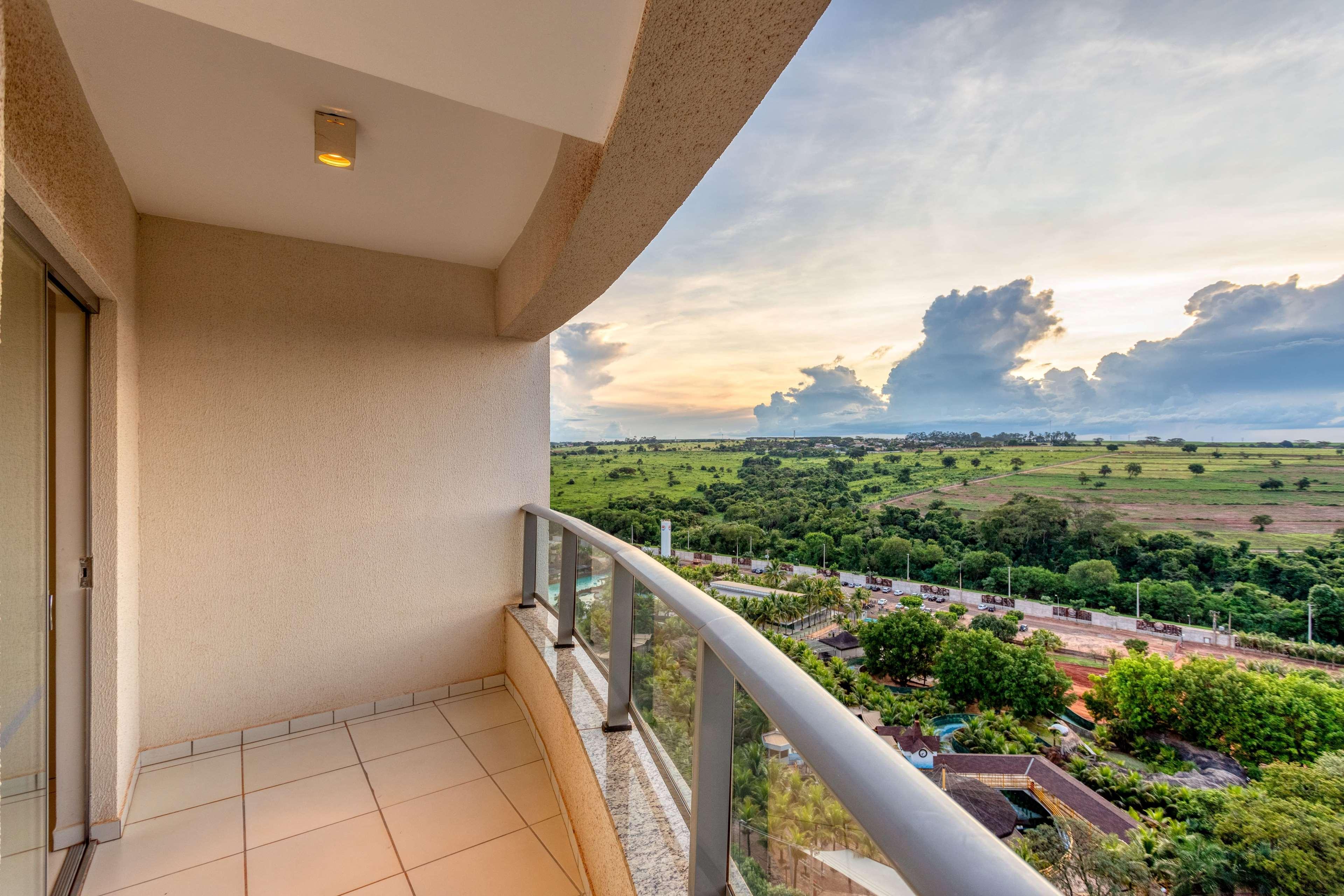 Wyndham Olimpia Royal Hotels Eksteriør bilde A balcony