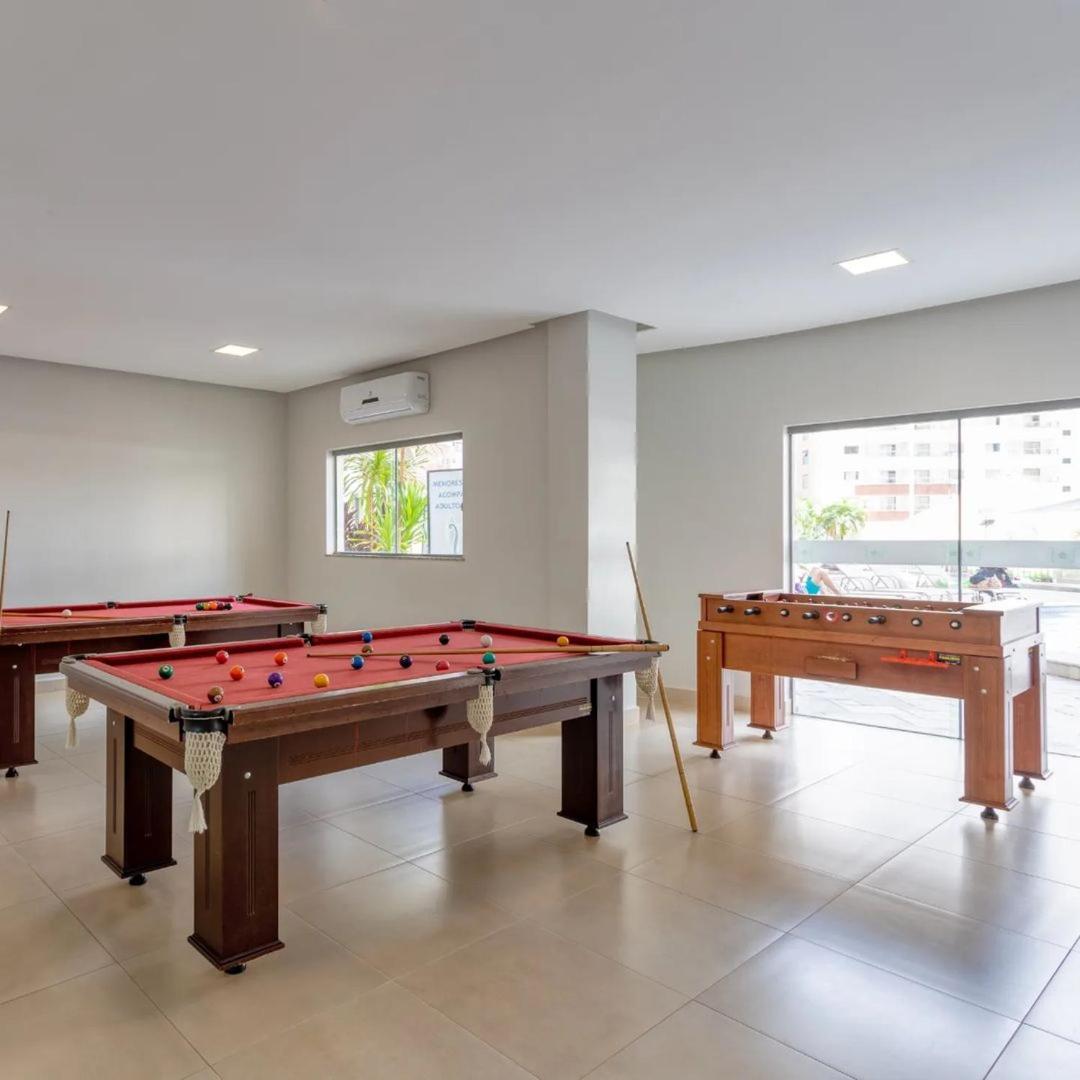 Wyndham Olimpia Royal Hotels Eksteriør bilde A pool table and a foosball table