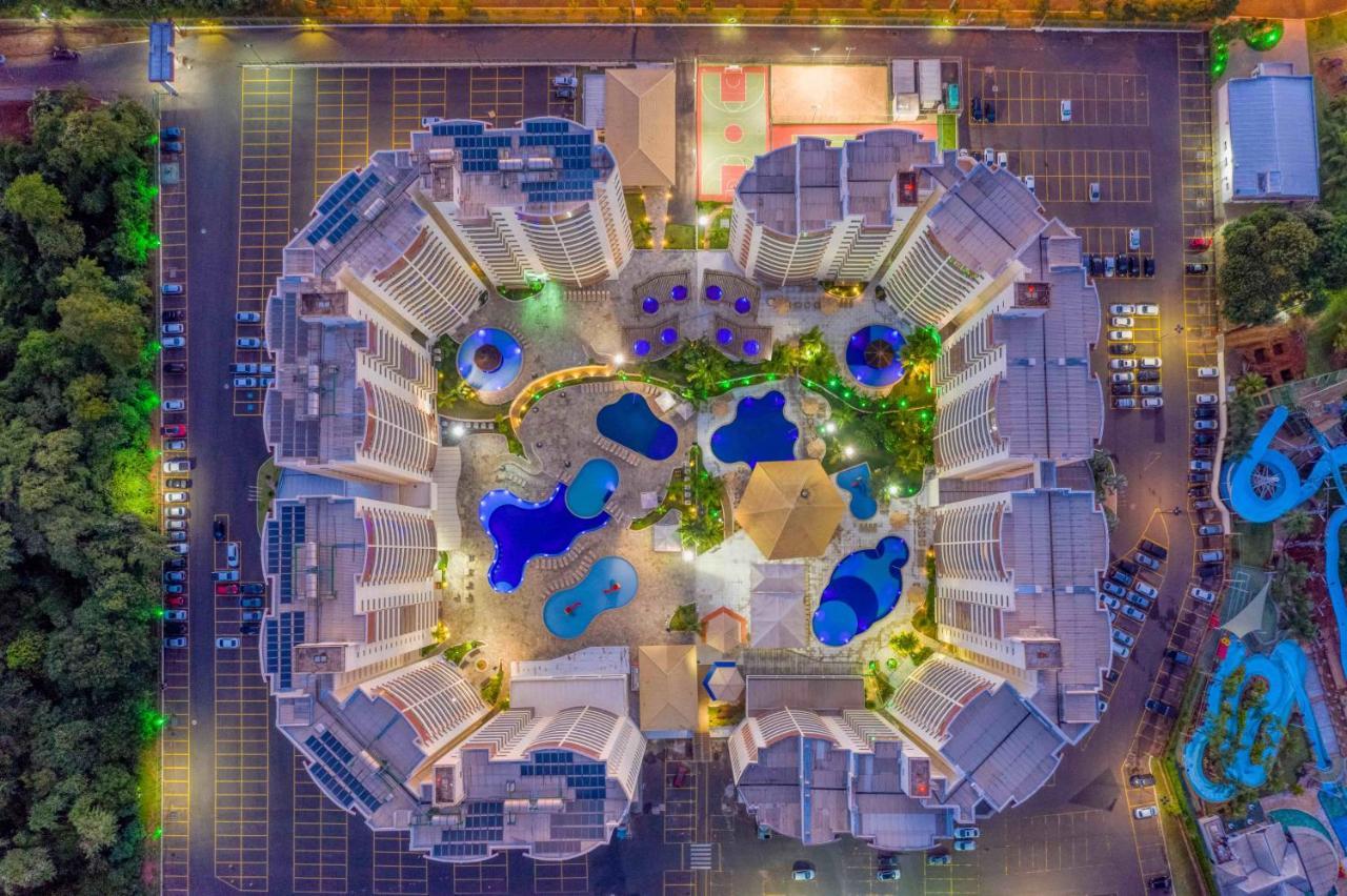Wyndham Olimpia Royal Hotels Eksteriør bilde Aerial view of the complex